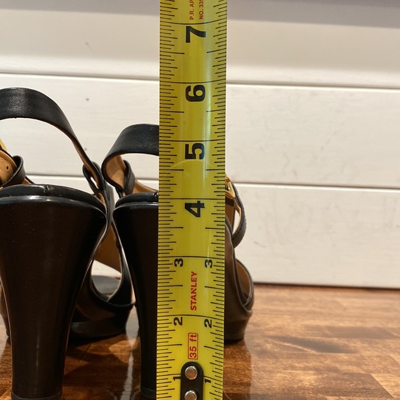 Sofft Size 10 Leather Heels - Picture 8 of 8